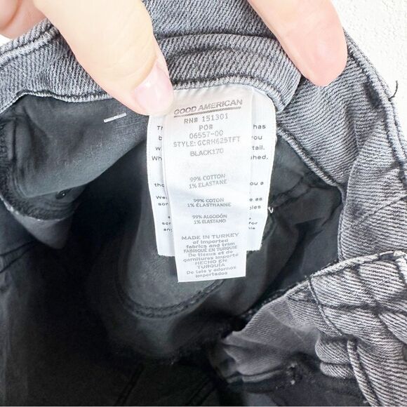 Good American Grey Skinny Tapered Crop Jeans Stretch Size 18 - Picture 7 of 8